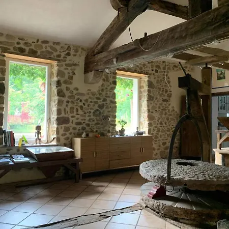 Le Moulin Perkain Bed & Breakfast Aldudes